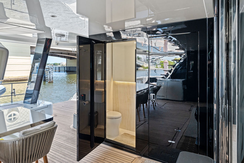 Aft deck day head