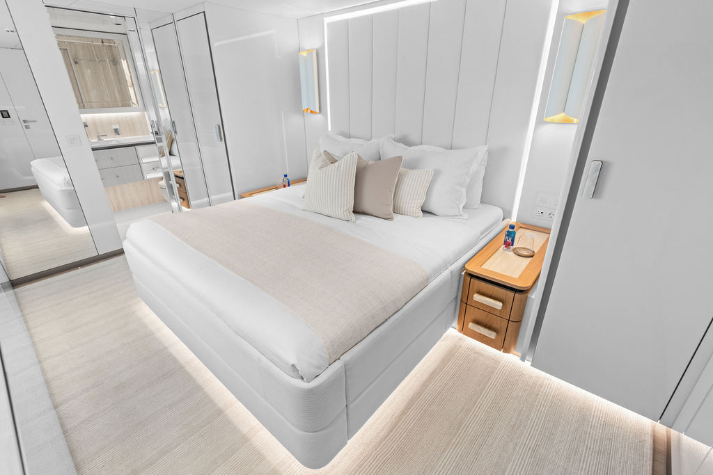 Owner's suite bed