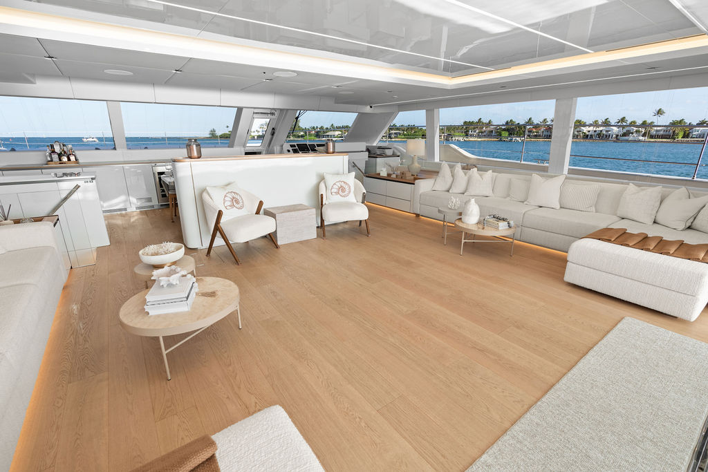 Saloon port side view