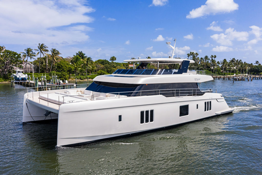 Starboard bow with tropical backdrop